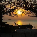 Private Beach Villa With Sunset Views-On The Sand